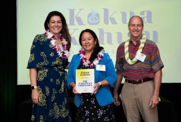 Nakupuna team - Jeannin Jeremiah and Cariann Ah Loo with the Pacific Business News' Kōkua Kahiau Award. This image is featured on the Nakupuna Companies website.